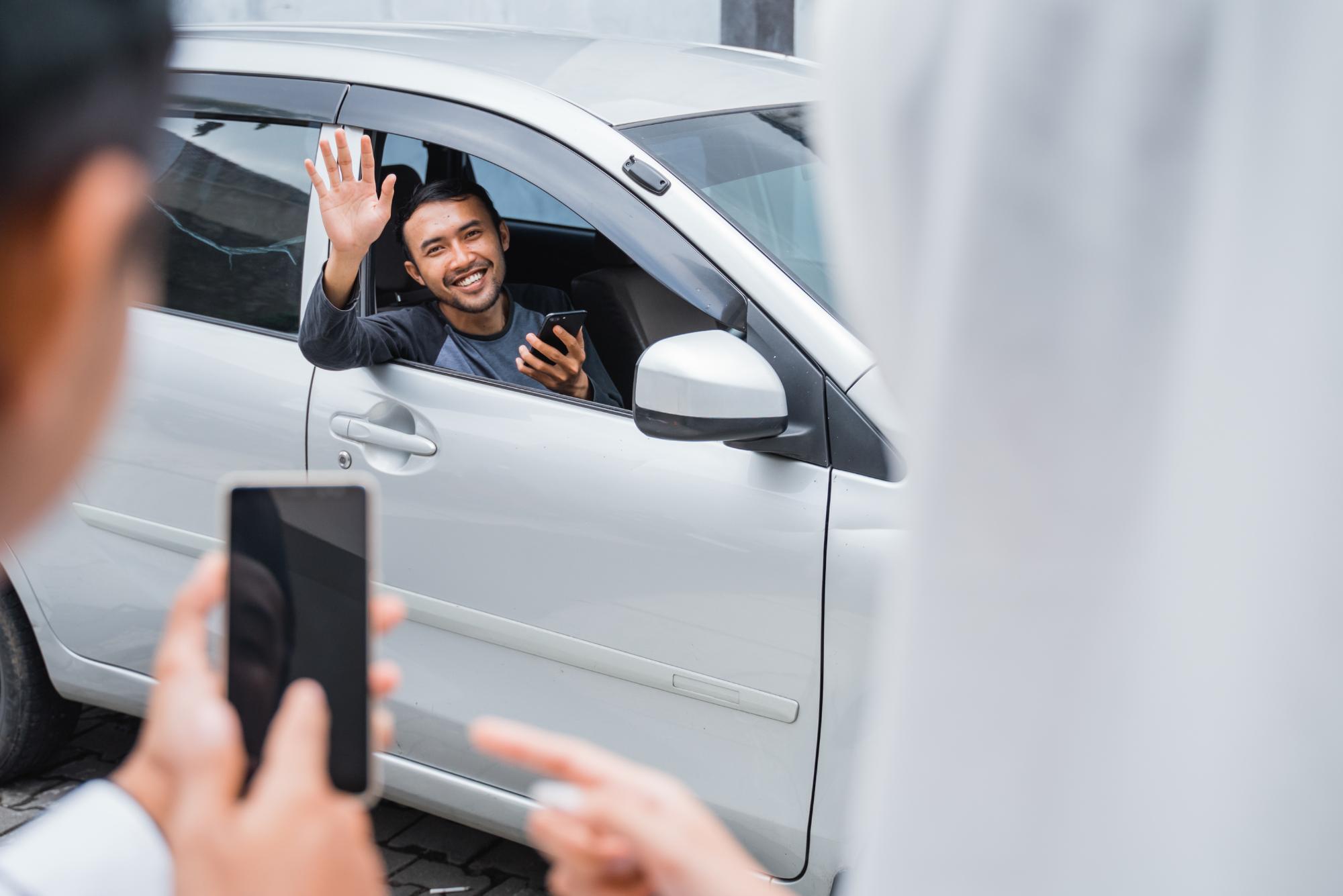 Driver tracking miles on phone